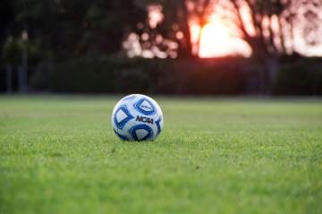 意杯决赛！2-0图拉姆破门，劳塔罗建功！国际米兰击败拉齐奥夺冠（配图示意）